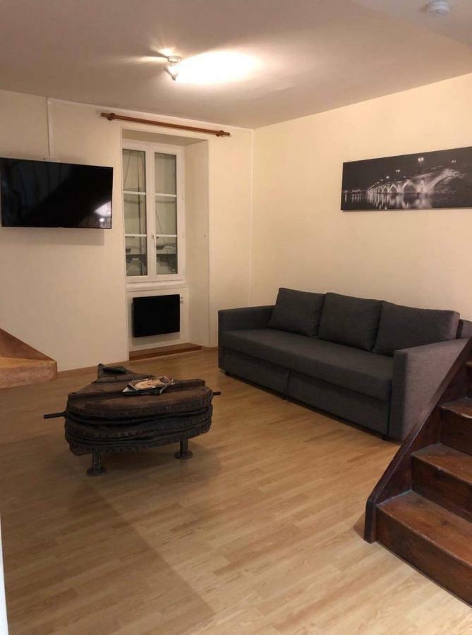 Appartement Face Au Donjon Pons Ngoại thất bức ảnh